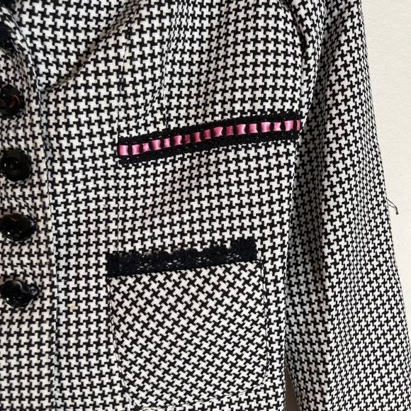 Vintage Portrait Blazer - Picture 6 of 7